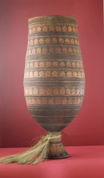 Jakuckie naczynie kumysowe (drewno i włosie końskie)